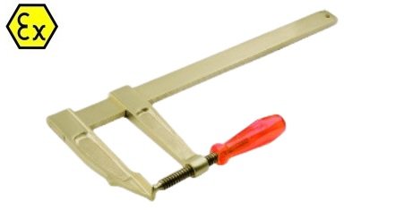 clema strangere 1.jpg